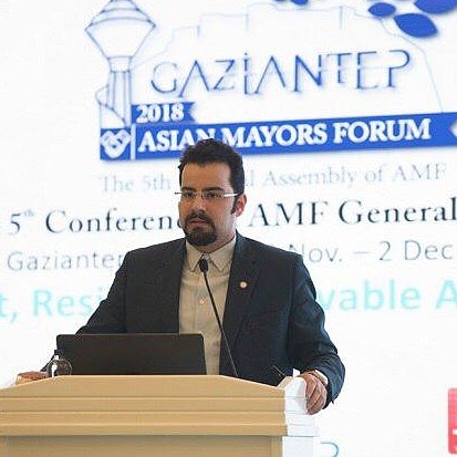 Dana Bina speaking at the 5th Asian Mayors Forum General Assembly in Gaziantep on resilient and liveable cities
